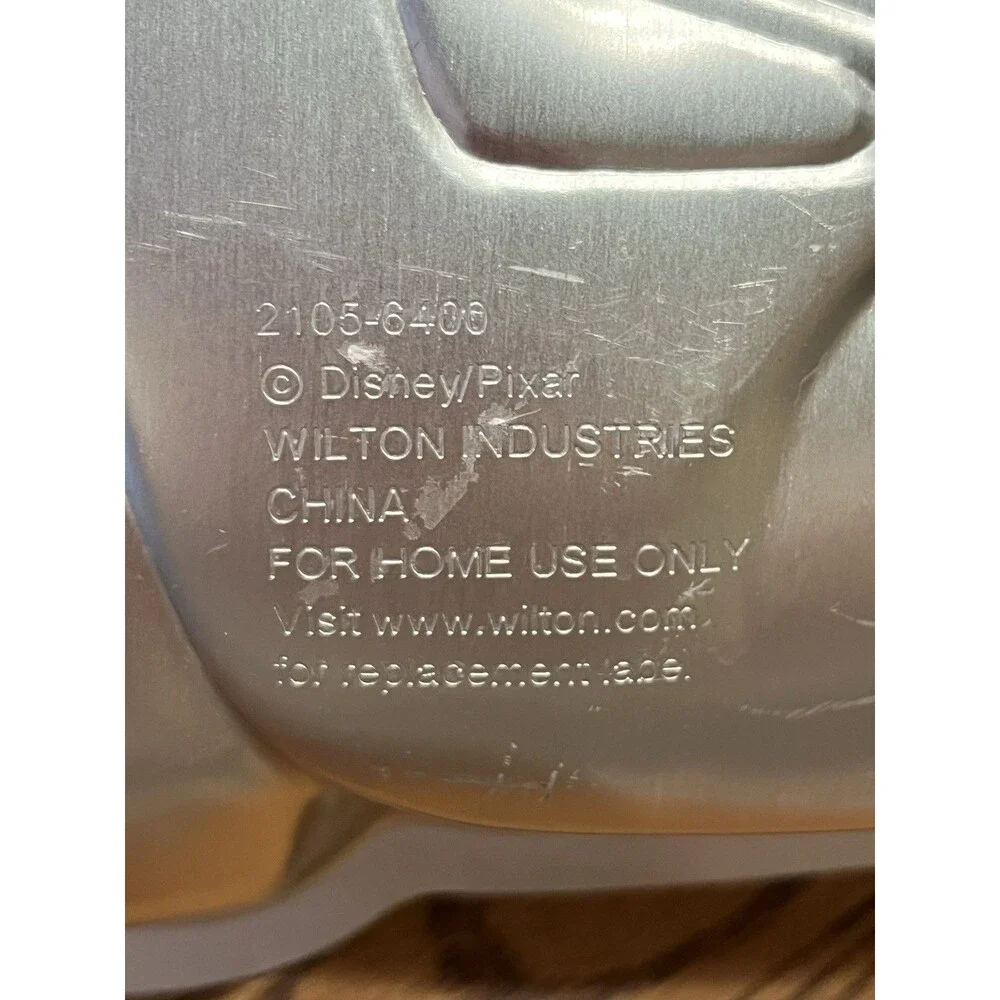Wilton Disney Pixar Cars Lightening McQueen Aluminum Cake Pan - 2105-6400